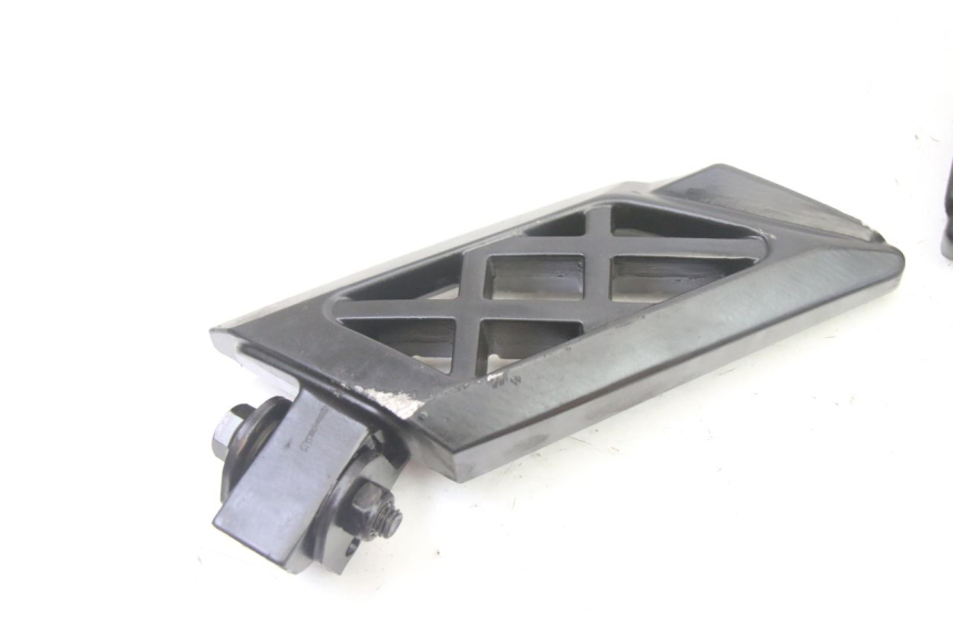 photo de PAIRE CALE PIED ARRIERE PEUGEOT KISBEE 4T 50 (2018 - 2022)