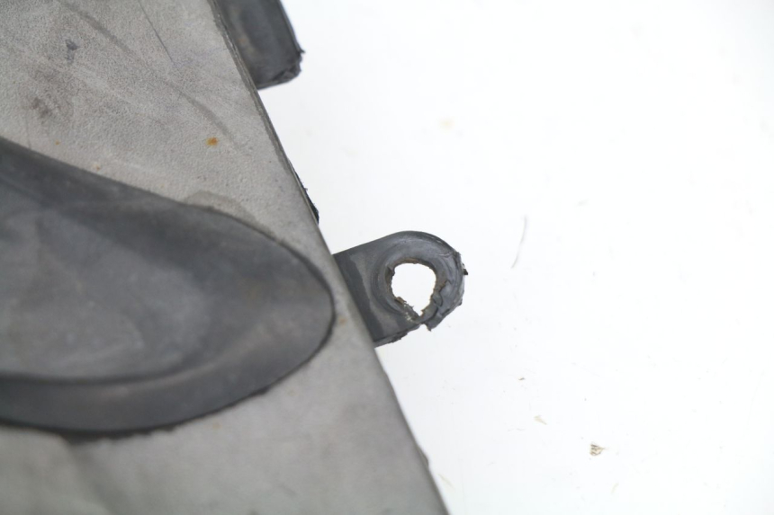 photo de PAIRE CALE PIED ARRIERE KYMCO GRAND DINK 250 (2002 - 2007)