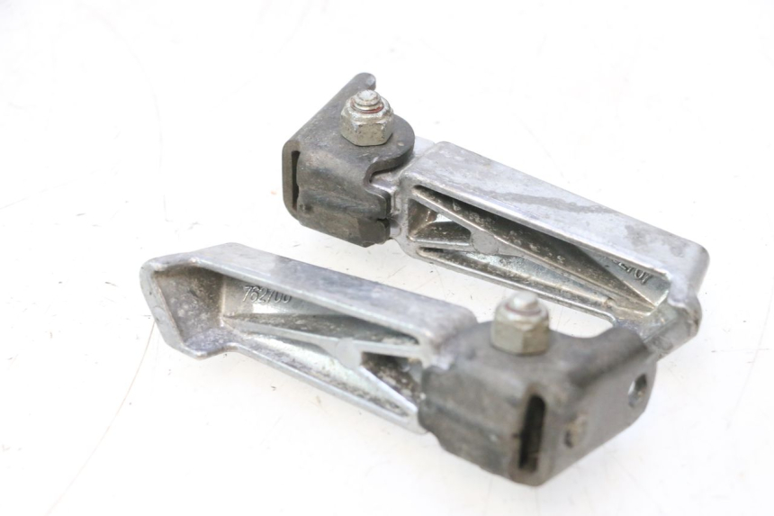 photo de PAIRE CALE PIED ARRIERE PEUGEOT LUDIX 50 (2008 - 2017) - Zoom état d’usage