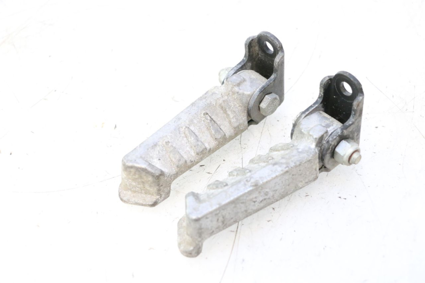 photo de PAIRE CALE PIED ARRIERE PEUGEOT LUDIX ONE 50 (2004 - 2013) - Vue principale