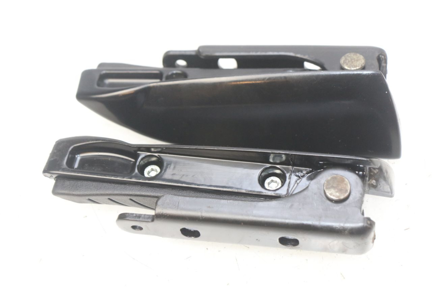 photo de PAIRE CALE PIED ARRIERE PIAGGIO MP3 500 (2014 - 2016)