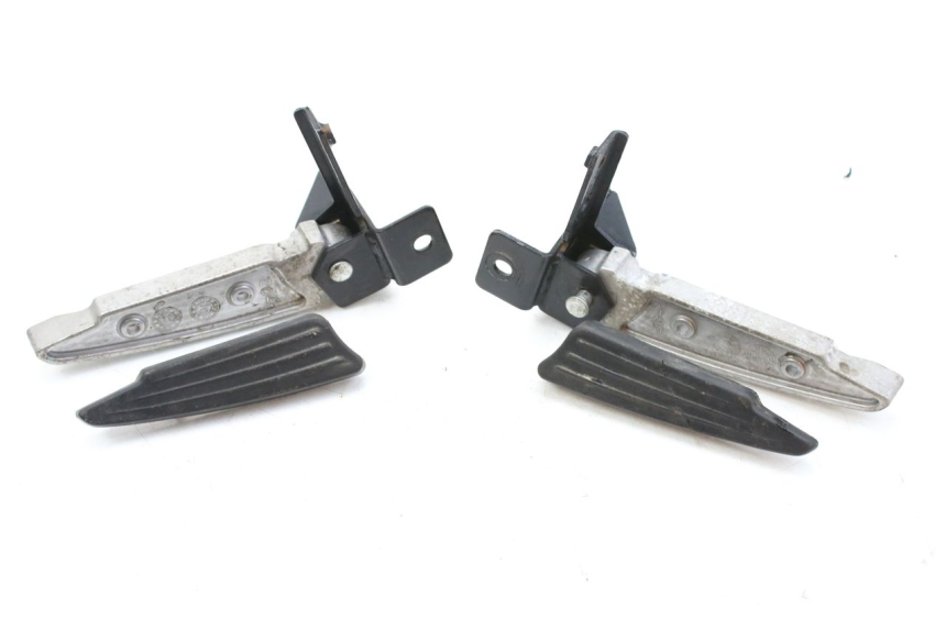 photo de PAIRE CALE PIED ARRIERE PEUGEOT CITYSTAR 125 (2011 - 2017)