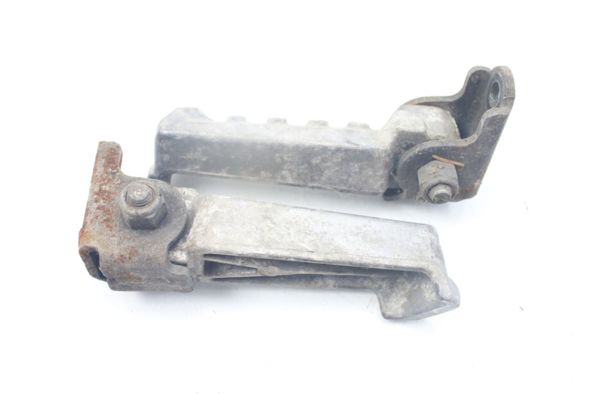 photo de PAIRE CALE PIED ARRIERE PEUGEOT LUDIX SNAKE 2T 50 (2004 - 2014)