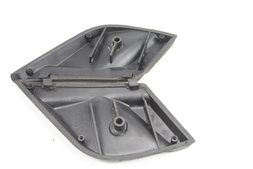photo de PAIRE CALE PIED ARRIERE PIAGGIO X9 EVOLUTION 125 (2003 - 2007)