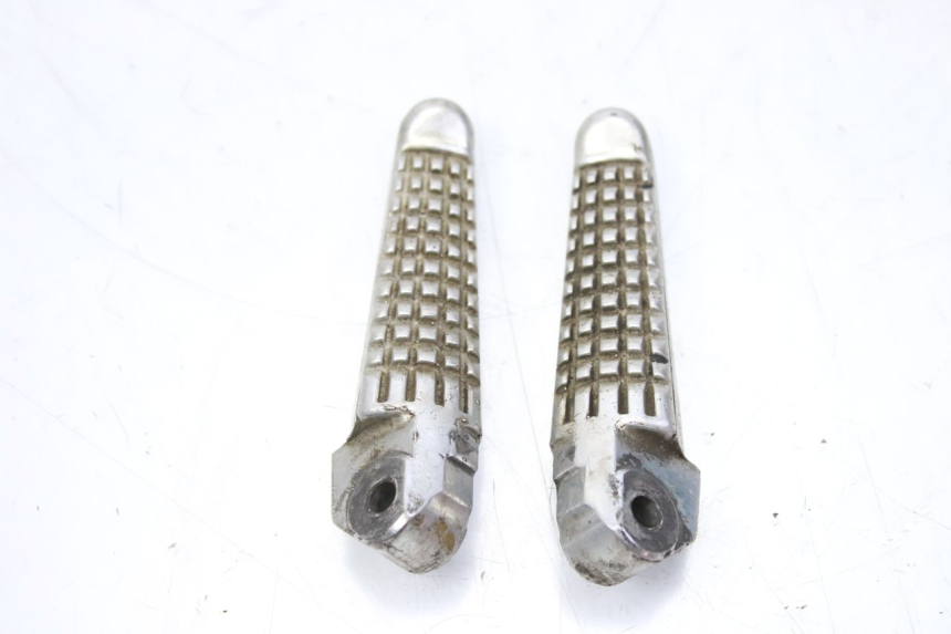 photo de PAIRE CALE PIED ARRIERE SUZUKI SV S 650 (1999 - 2002)