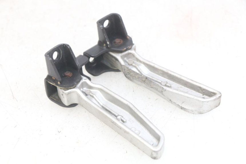 photo de PAIRE CALE PIED ARRIERE SYM FIDDLE 3 III 125 (2014 - 2020)