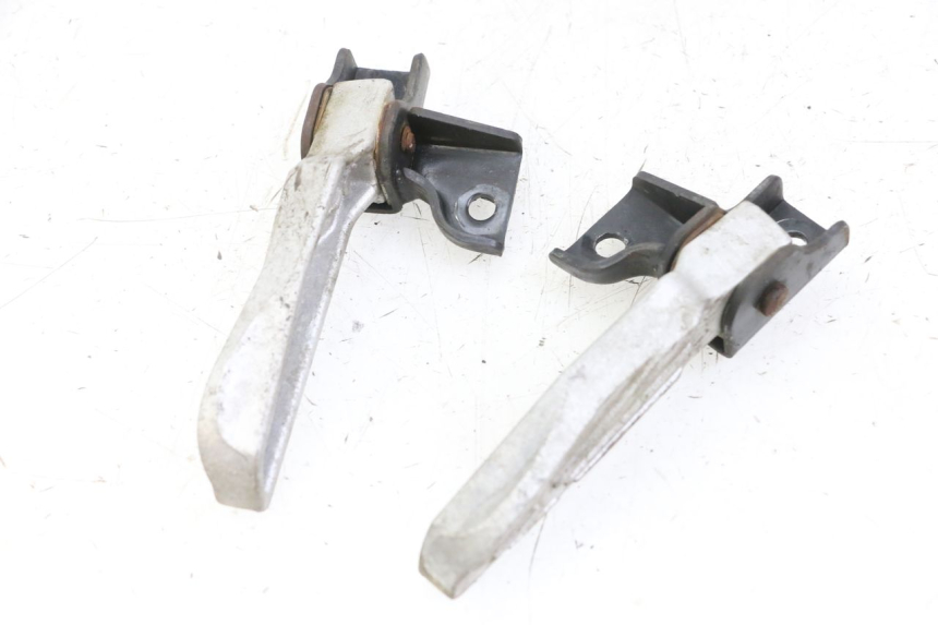 photo de PAIRE CALE PIED ARRIERE PEUGEOT TWEET 4T 50 (2014 - 2019)