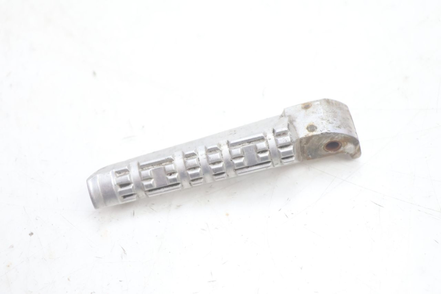 photo de PAIRE CALE PIED ARRIERE YAMAHA X-MAX XMAX 125 (2010 - 2013) - Zoom état d’usage