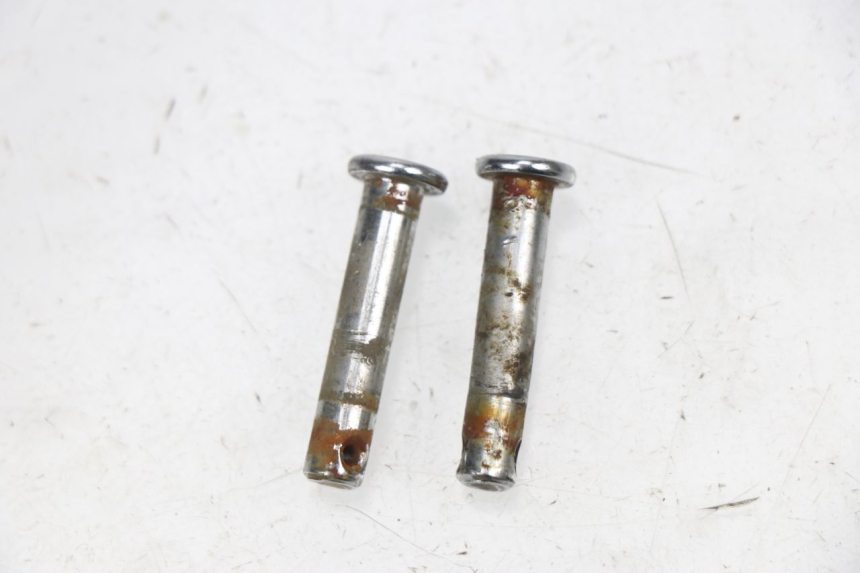 photo de PAIRE CALE PIED ARRIERE KYMCO XCITING 500 (2007 - 2010)