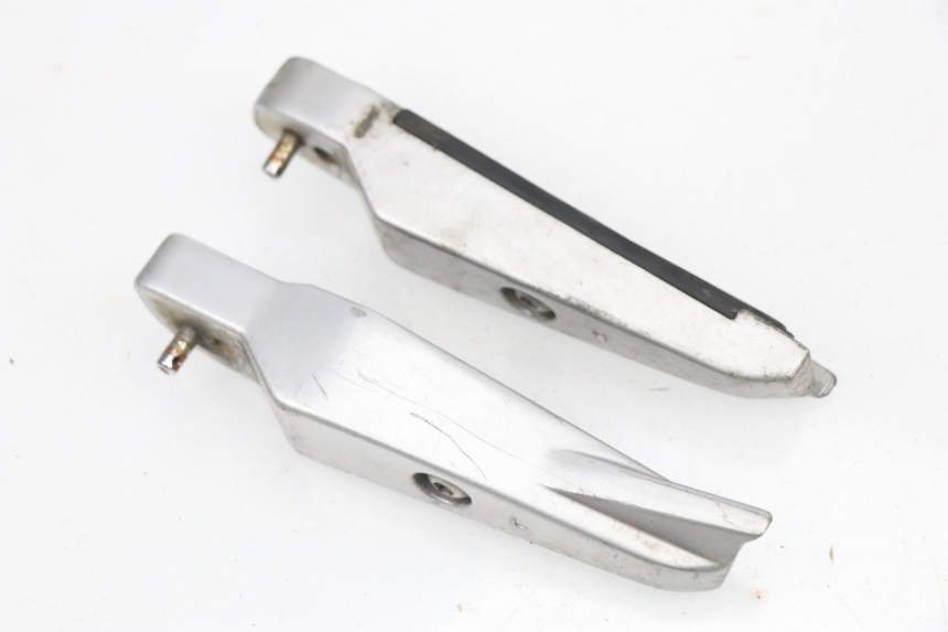 photo de PAIRE CALE PIED ARRIERE KYMCO XCITING 500 (2007 - 2010)