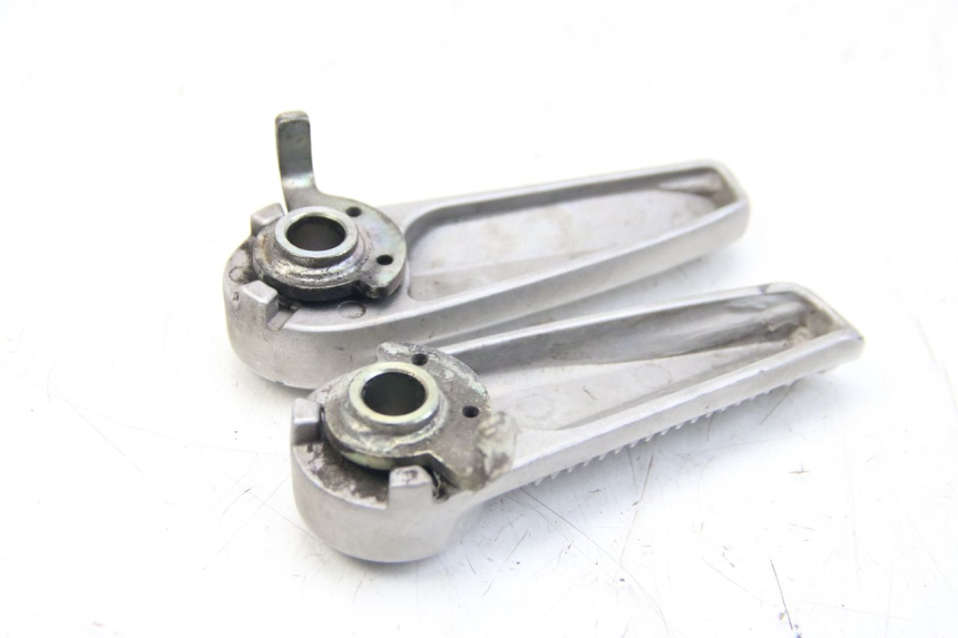 photo de PAIRE CALE PIED ARRIERE YAMAHA HW XENTER 125 (2011 - 2017)