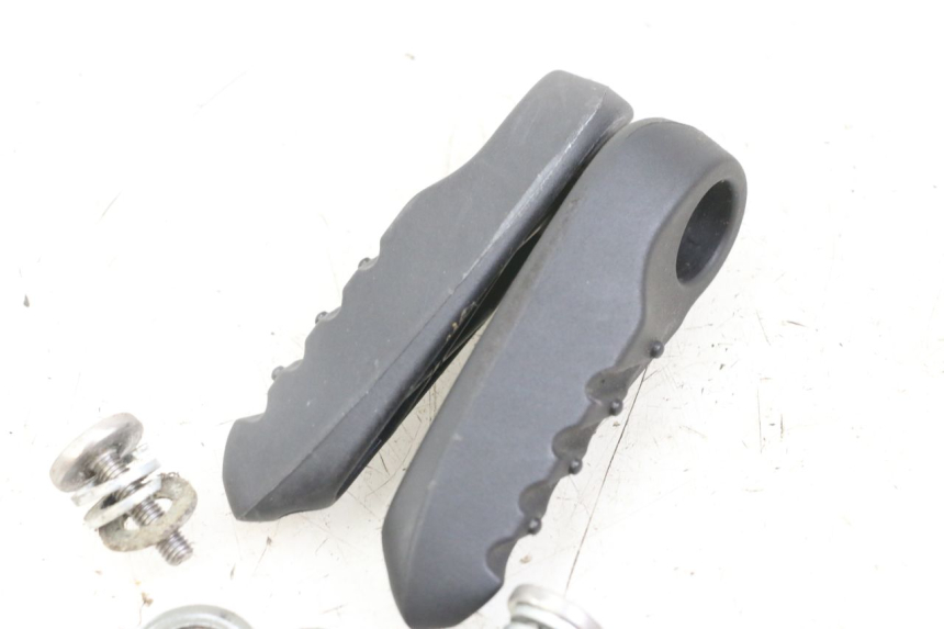 photo de PAIRE CALE PIED ARRIERE YAMAHA NEO'S NEOS 2T EASY 50 (2013 - 2016)