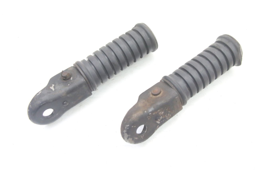 photo de PAIRE CALE PIED ARRIERE YAMAHA SR 125 (1982 - 2003)