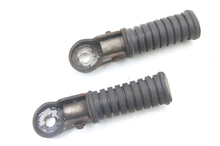 photo de PAIRE CALE PIED ARRIERE YAMAHA SR 125 (1982 - 2003)