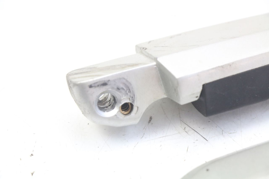 photo de PAIRE CALE PIED ARRIERE YAMAHA X-CITY XCITY 125 (2007 - 2008)