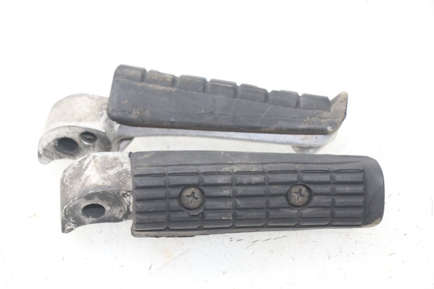 photo de PAIRE CALE PIED ARRIERE YAMAHA XJ600 XJ DIVERSION 600 (1992 - 1997)