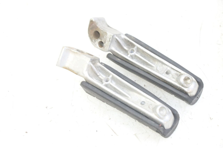 photo de PAIRE CALE PIED ARRIERE YAMAHA XJN DIVERSION 600 (2000 - 2003)