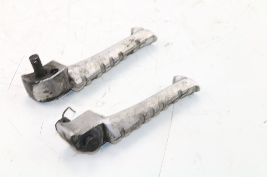 photo de PAIRE CALE PIED ARRIERE YAMAHA XJN DIVERSION 600 (2000 - 2003)