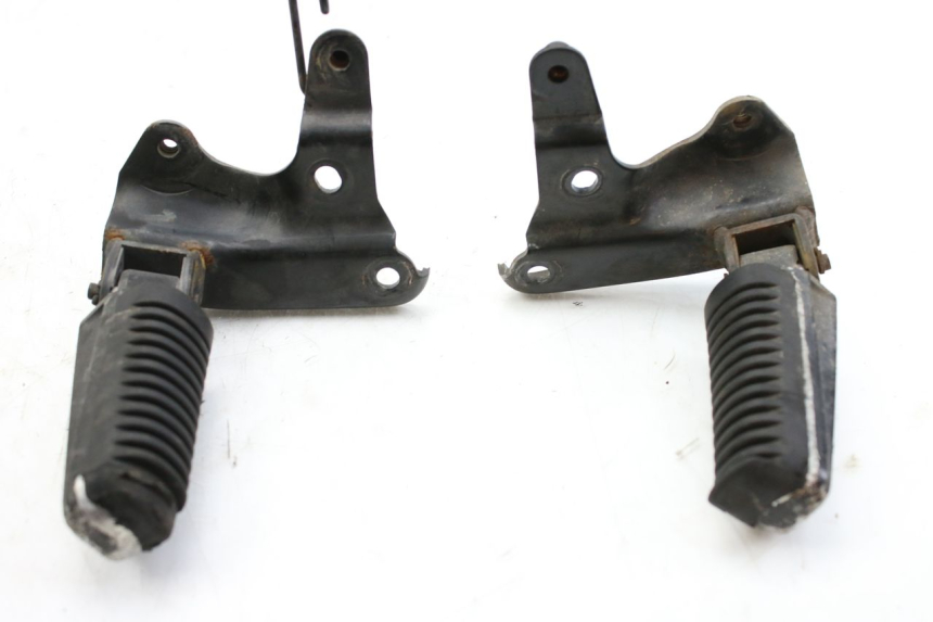 photo de PAIRE CALE PIED ARRIERE YAMAHA XP T-MAX TMAX ABS 500 (2004 - 2007)
