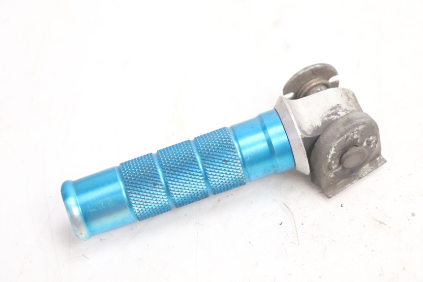 photo de PAIRE CALE PIED ARRIERE KAWASAKI ZX-6R ZX6R 600 (1995 - 1997) - Détail de la pièce