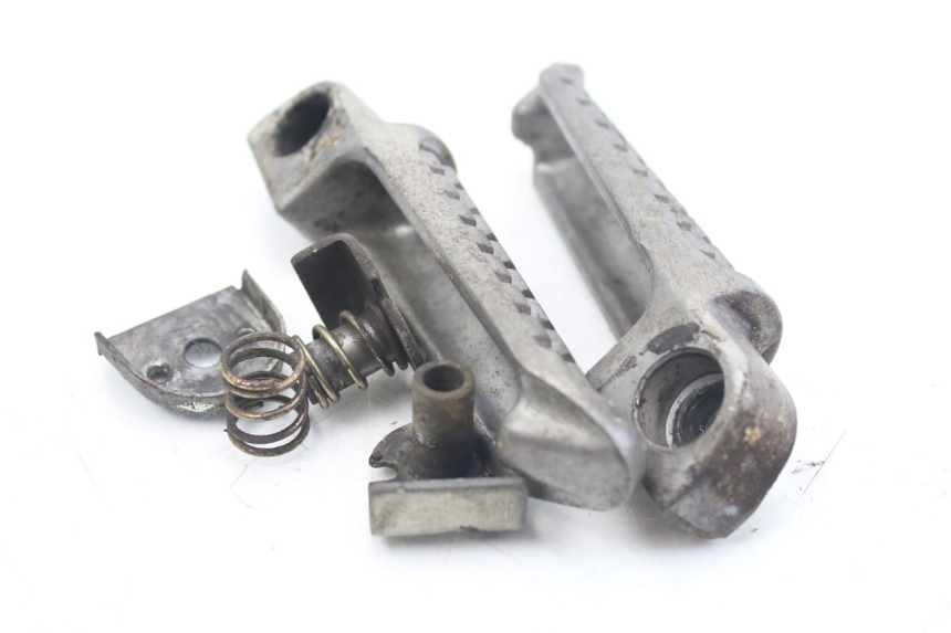 photo de PAIRE CALE PIED ARRIERE KAWASAKI ZZR 600 (1995 - 2004)