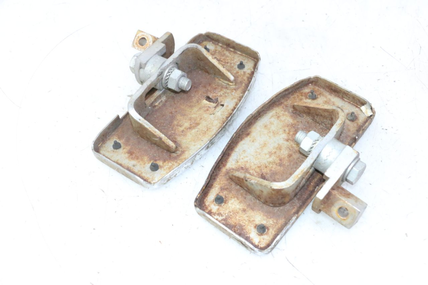 photo de PAIRE CALE PIED AVANT HYOSUNG GV AQUILA 125 (2000 - 2004)