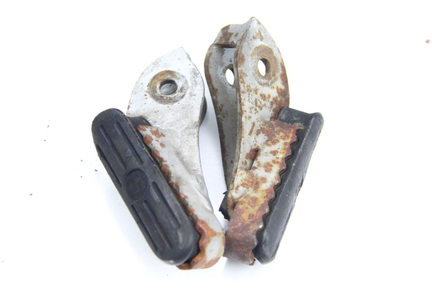 photo de PAIRE CALE PIED AVANT BMW R GS 1200 (2005 - 2007)