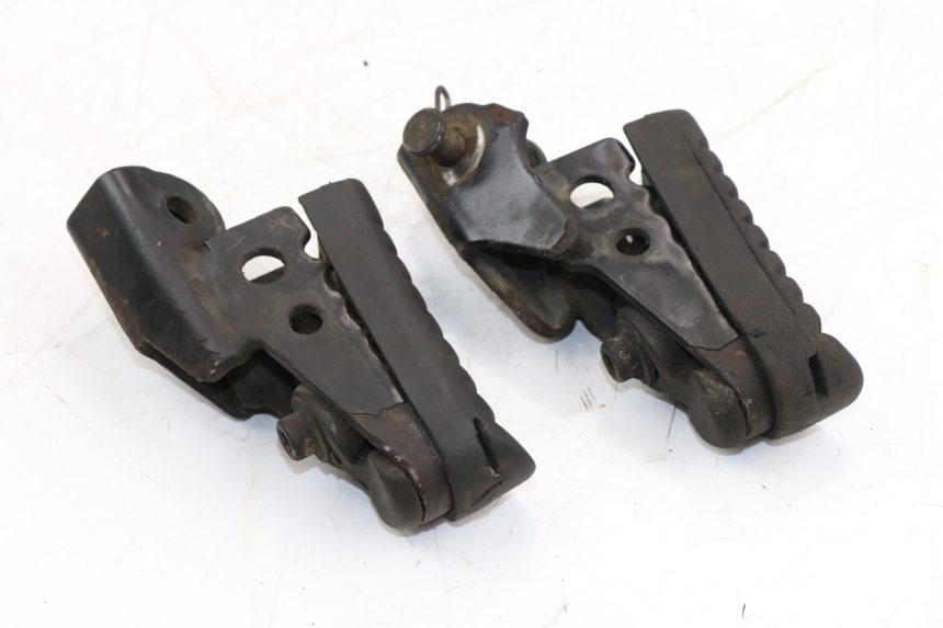photo de PAIRE CALE PIED AVANT HONDA CLR CITYFLY 125 (1998 - 2003)