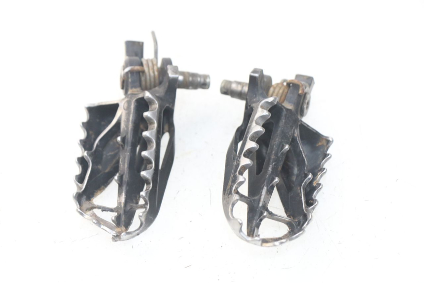 photo de PAIRE CALE PIED AVANT HONDA CRF CR-F 450 (2005 - 2008)
