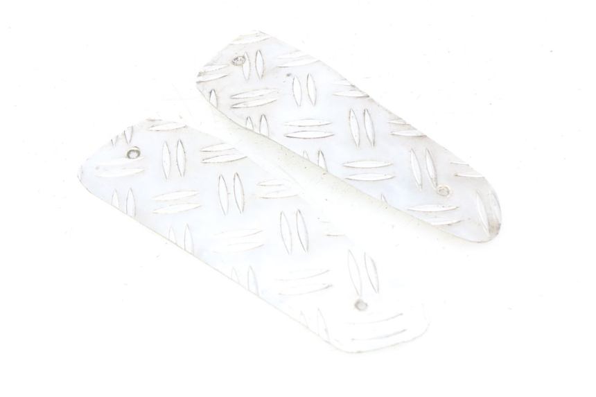 photo de PAIRE CALE PIED AVANT GILERA NEXUS 125 (2009 - 2013)