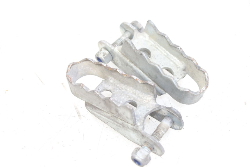 photo de PAIRE CALE PIED AVANT GILERA RK 50 (1996 - 1999)