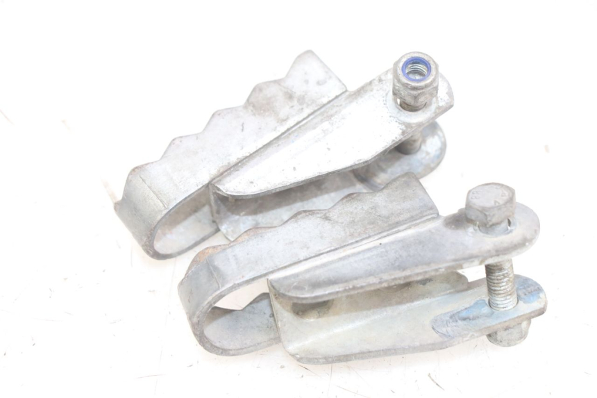 photo de PAIRE CALE PIED AVANT GILERA RK 50 (1996 - 1999)