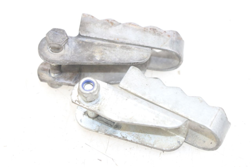 photo de PAIRE CALE PIED AVANT GILERA RK 50 (1996 - 1999)