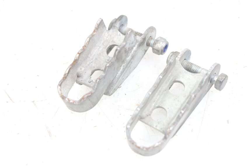 photo de PAIRE CALE PIED AVANT GILERA RK 50 (1996 - 1999)