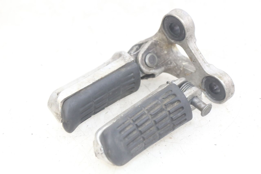photo de PAIRE CALE PIED AVANT HONDA CBR F SC25 1000 (1989 - 1992)