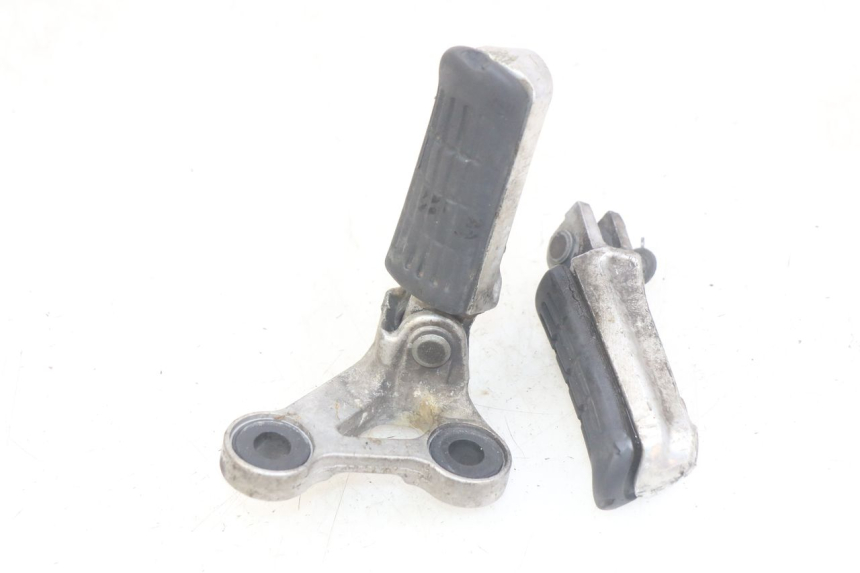 photo de PAIRE CALE PIED AVANT HONDA CBR F SC25 1000 (1989 - 1992)