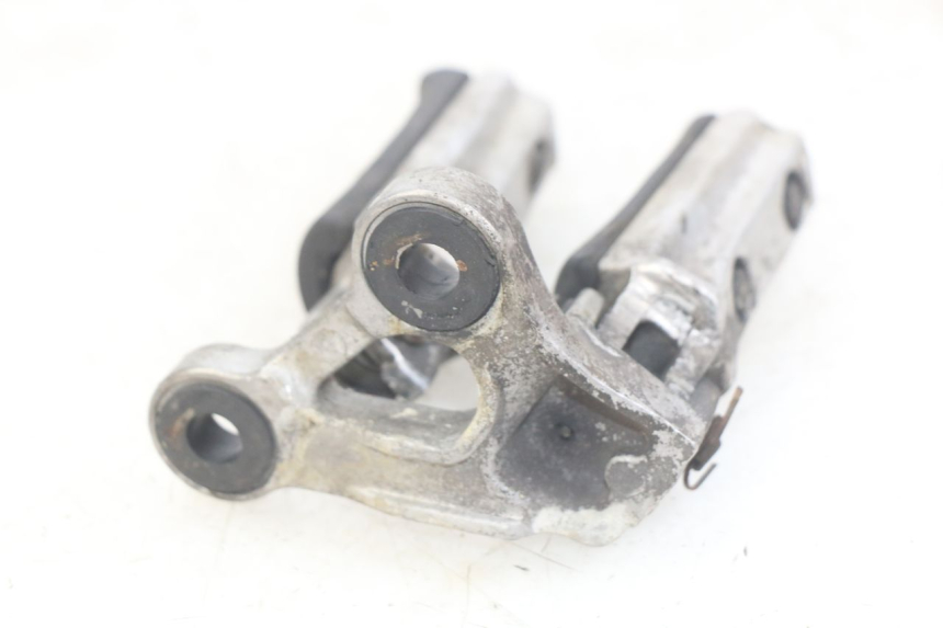 photo de PAIRE CALE PIED AVANT HONDA CBR F SC25 1000 (1989 - 1992)