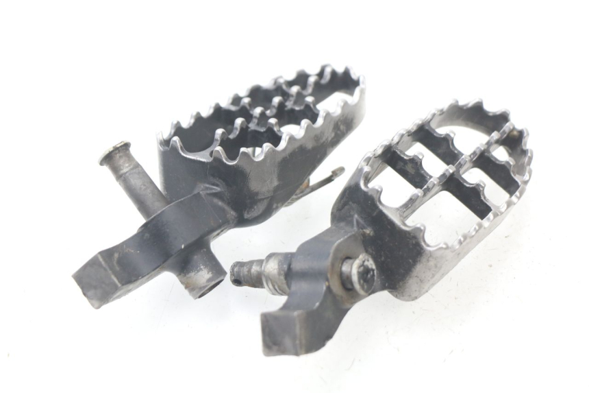 photo de PAIRE CALE PIED AVANT HONDA CR 125 (2000 - 2001)