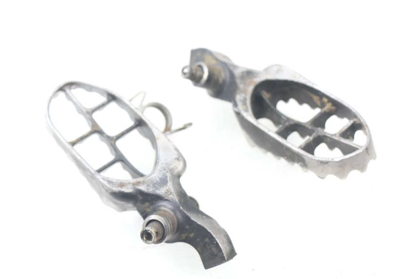 photo de PAIRE CALE PIED AVANT HONDA CR 125 (2000 - 2001)