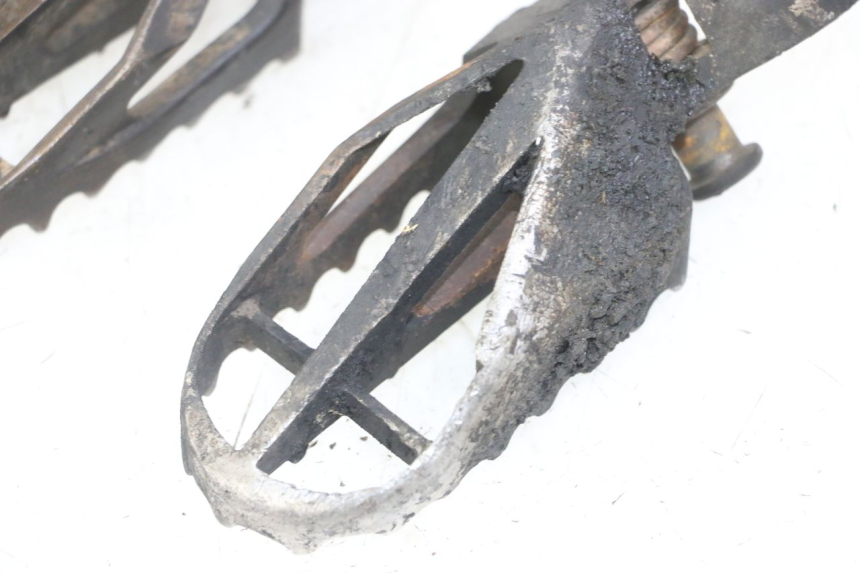 photo de PAIRE CALE PIED AVANT KAWASAKI KX F KXF 450 (2009 - 2011)