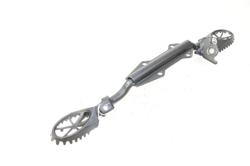 photo de PAIRE CALE PIED AVANT APOLLO RFZ 125