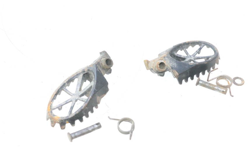 photo de PAIRE CALE PIED AVANT APOLLO RFZ 140 - Points de fixation