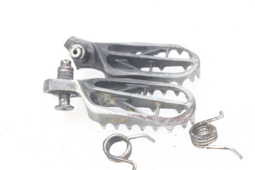 photo de PAIRE CALE PIED AVANT SUZUKI RM-Z RMZ 250 (2010 - 2016) - Détail de la pièce