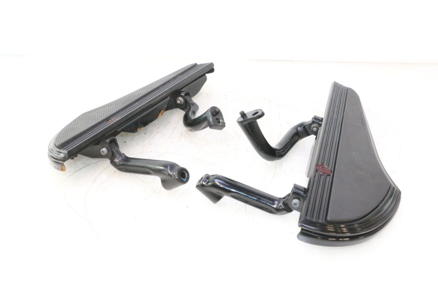 photo de PAIRE CALE PIED AVANT HARLEY DAVIDSON ROAD GLIDE FLTRXSE 1920 (2018 - 2022) - Vue principale