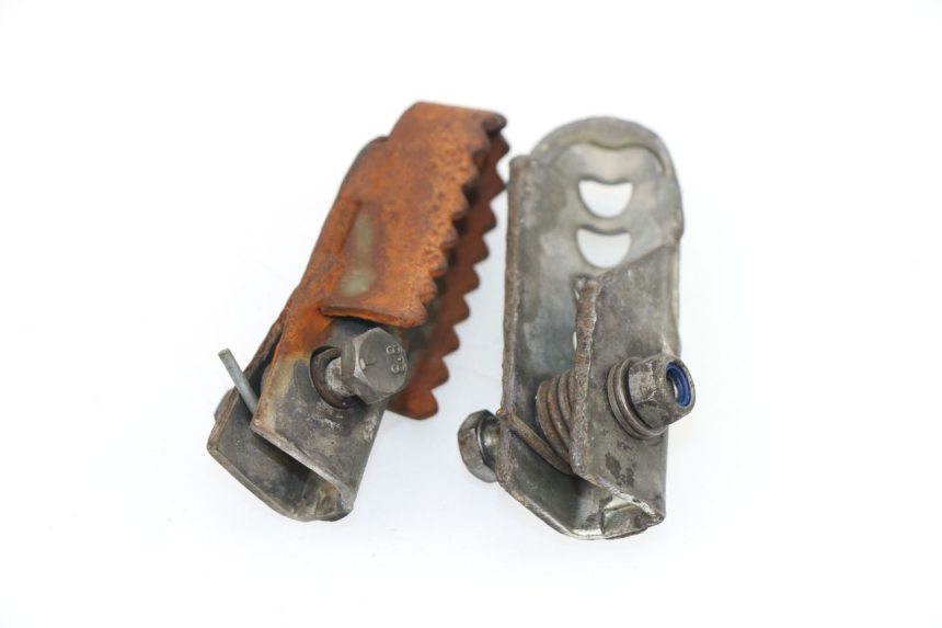 photo de PAIRE CALE PIED AVANT DERBI SENDA SM DRD X-TREME 50 (2011 - 2017)