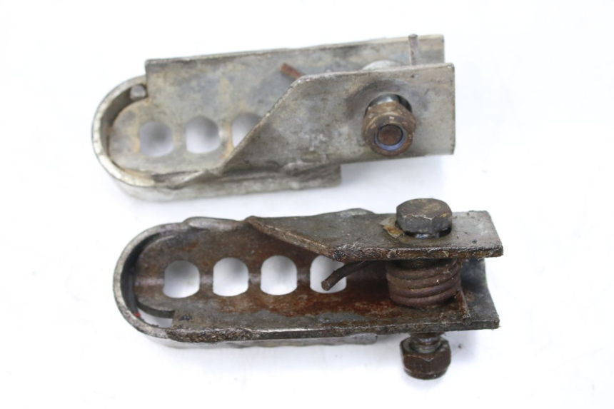 photo de PAIRE CALE PIED AVANT GILERA SMT SUPERMOTARD 50 (2009 - 2017)