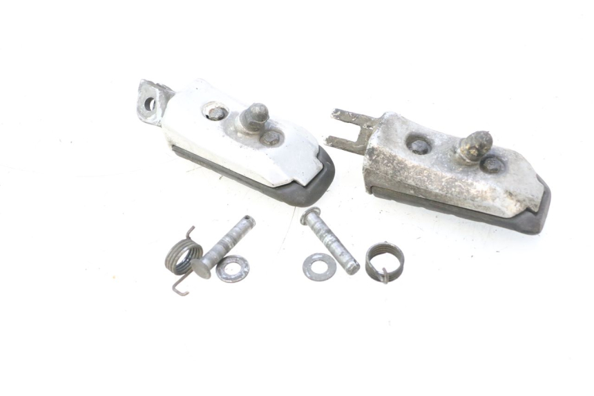 photo de PAIRE CALE PIED AVANT HONDA ST PAN EUROPEAN 1100 (1990 - 2002) - Autre angle de vue