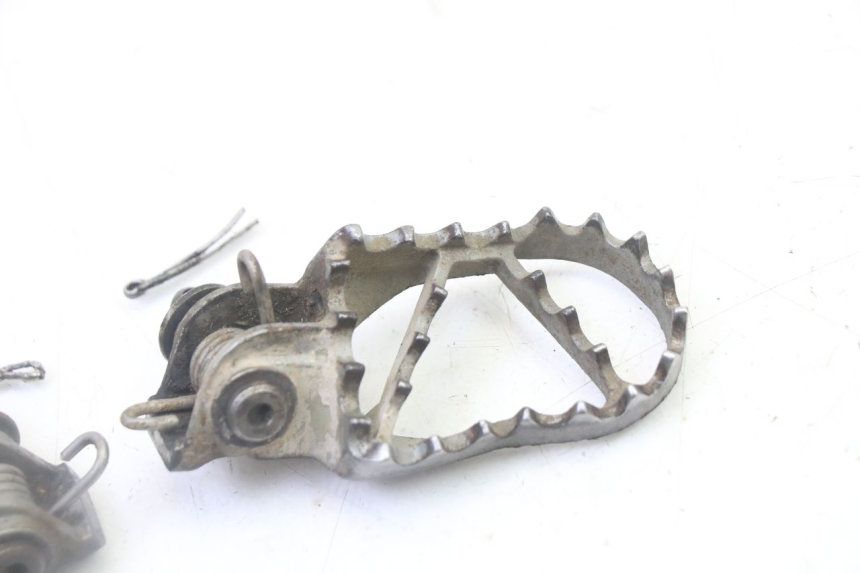 photo de PAIRE CALE PIED AVANT KTM SX 85 (2013 - 2017)