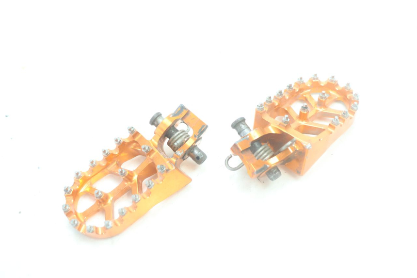 photo de PAIRE CALE PIED AVANT KTM SX 85 (2018 - 2024) - Vue principale