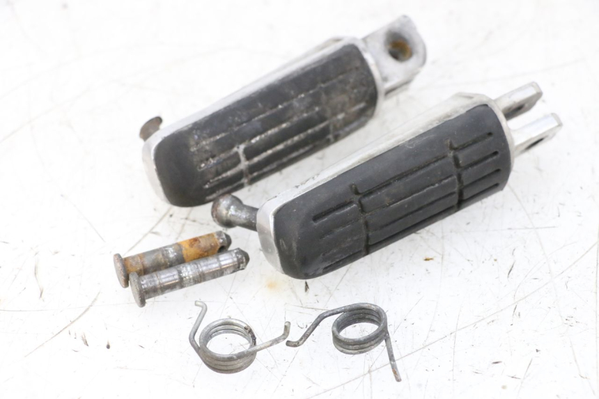 photo de PAIRE CALE PIED AVANT YAMAHA TDM ABS 900 (2002 - 2014) - Vue principale